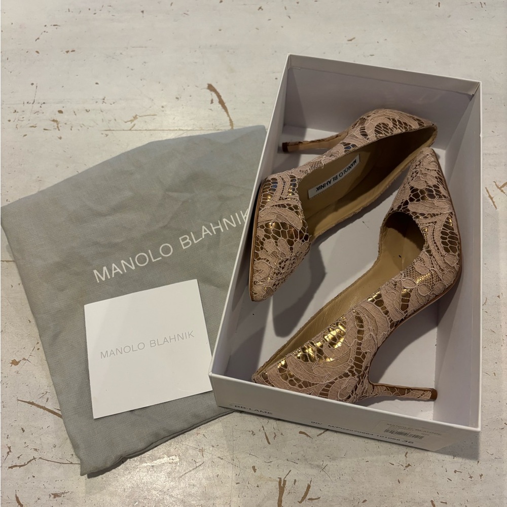 Manolo Blahnik - Picture 3 of 7